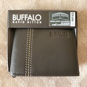 Buffalo David Bitton mens wallet